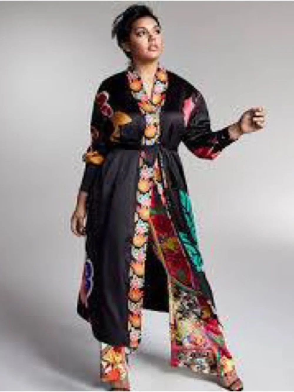 Misa Hylton and INC collaboration Floral Kimono Robe with Bold Multicolor Print - Picture 2 of 9